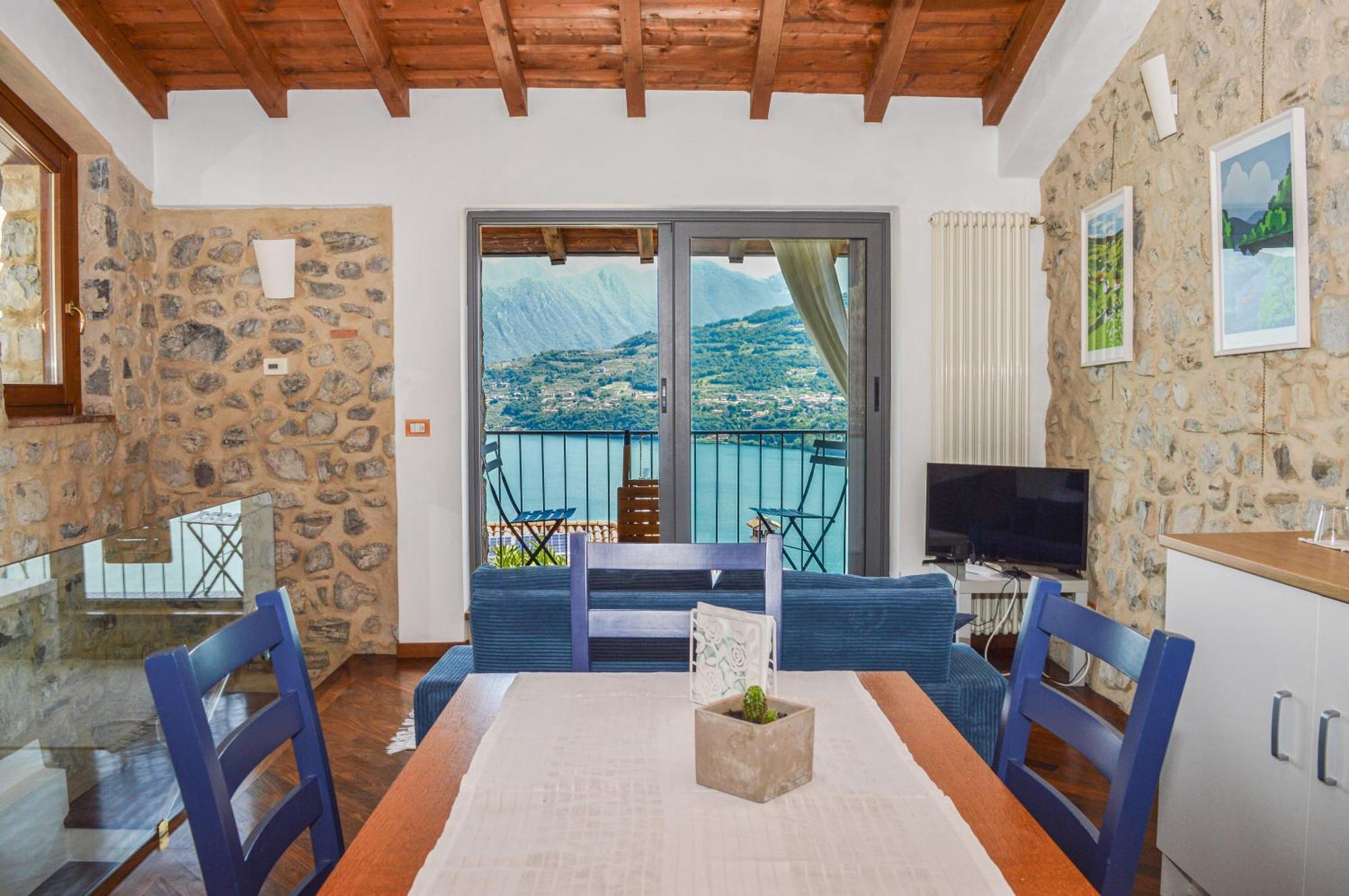 Lago Di Iseo - Lake View House Tavernola Bergamasca Exterior photo